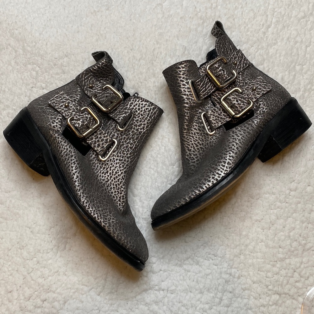 TBA TO BE ANNOUNCED Metallic Silver Leather Booties 7